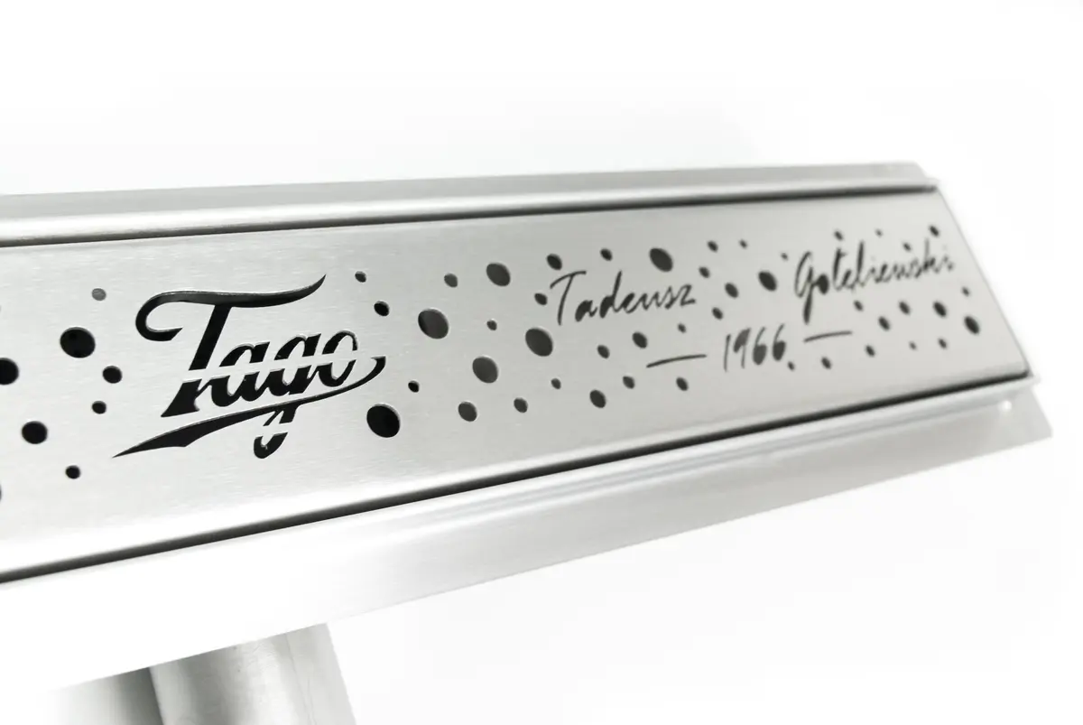 Tapa de acero inoxidable con diseño personalizado bajo pedido