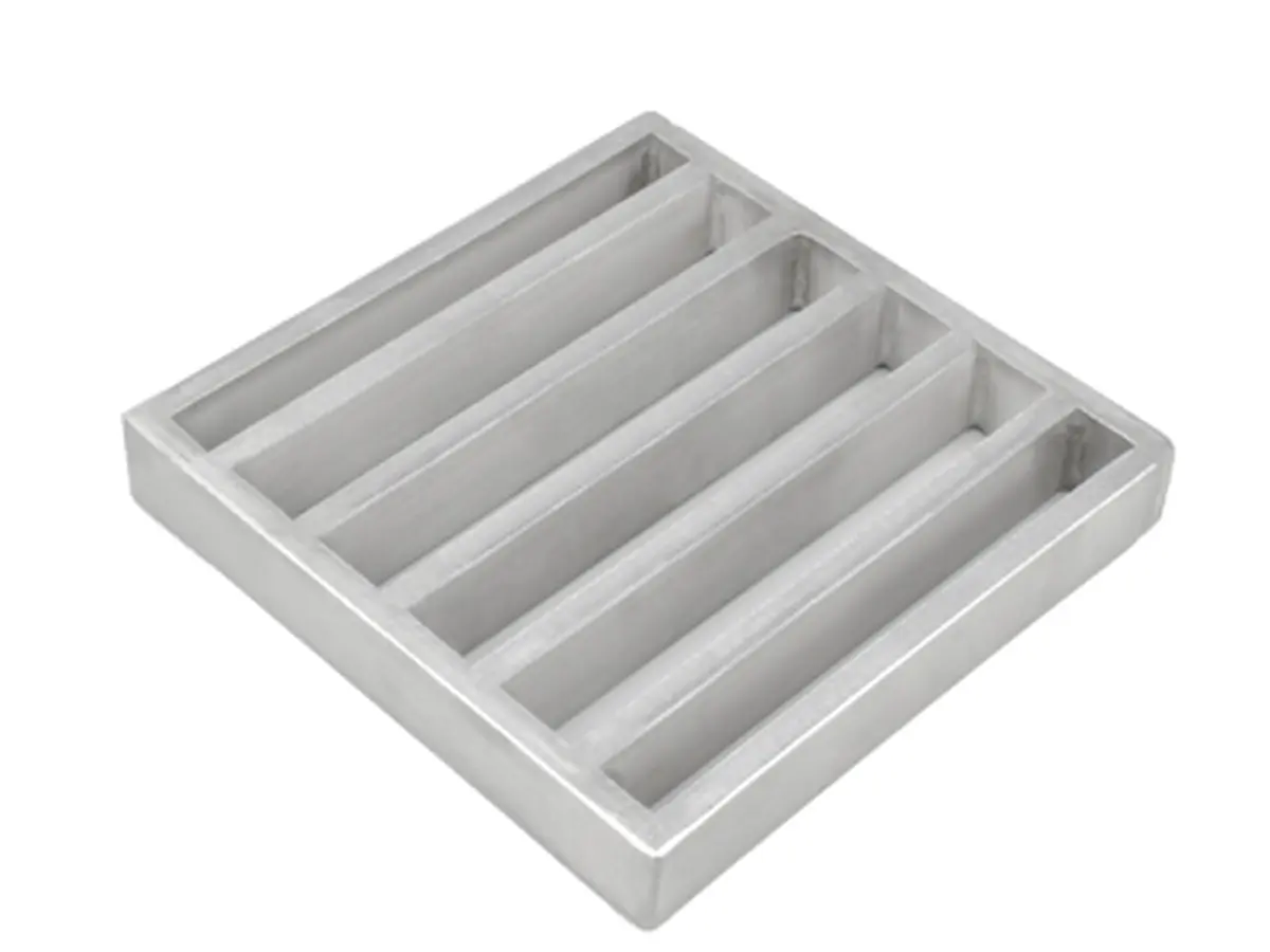 Tapa de escalera 25x8mm cuadrada