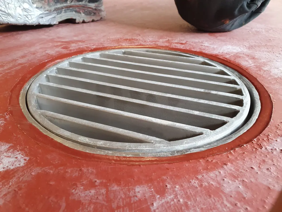 Desagüe de suelo redondo de acero inoxidable con tapa de escalera
